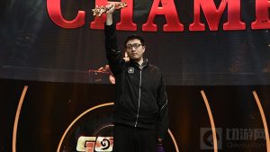 炉石传说恭喜李神夺冠 看看决赛中冠军卡组