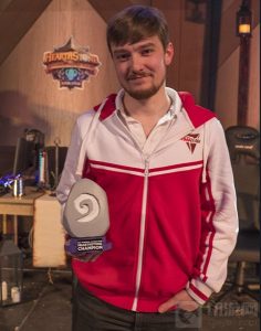 炉石传说HCT多伦多站落下帷幕 冠军卡组分享