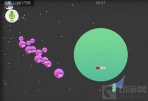 球球大作战进阶心得 分身吃孢子引诱技巧