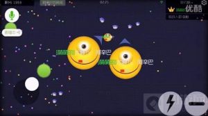 球球大作战个人模式怎么合球给队友最安全解析